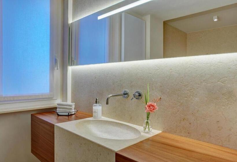 Suite with Terrace, Il Leccio   Luxury Resort Portofino Monte