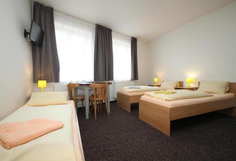 اتاق استاندارد سه نفره, Apartmany U Gigantu