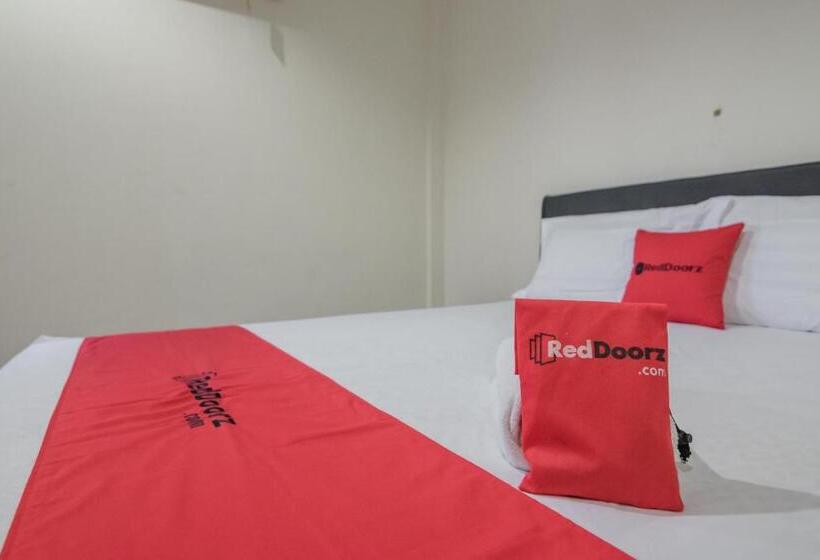 스탠다드 룸, Reddoorz Syariah Near Jamtos Jambi