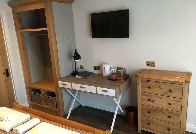 Номер Superior, The Walhampton Arms