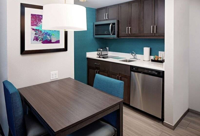Люкс 2 Спальни, Homewood Suites By Hilton Ronkonkoma
