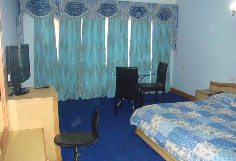 Family Suite, Subash Palace