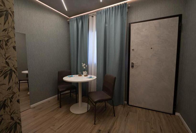 Люкс с гидромассажем, Th Luxury Suite