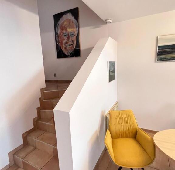 Дом 3 Спальни, Ad1716 Apartments