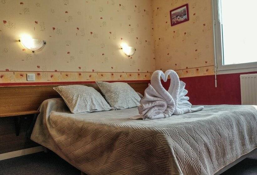 Номер Стандарт, Hôtel Le Pommeil