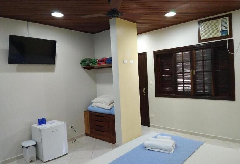 デラックスの４人部屋, Pousada Albamar Guarujá