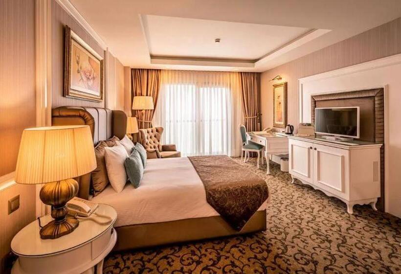 اتاق لوکس با چشمانداز دریا, Dome Hotel & Casino At Central Kyrenia