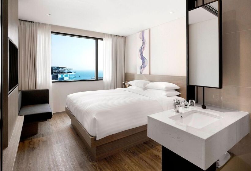 片側に海が見えるデラックスルーム, Fairfield By Marriott Busan