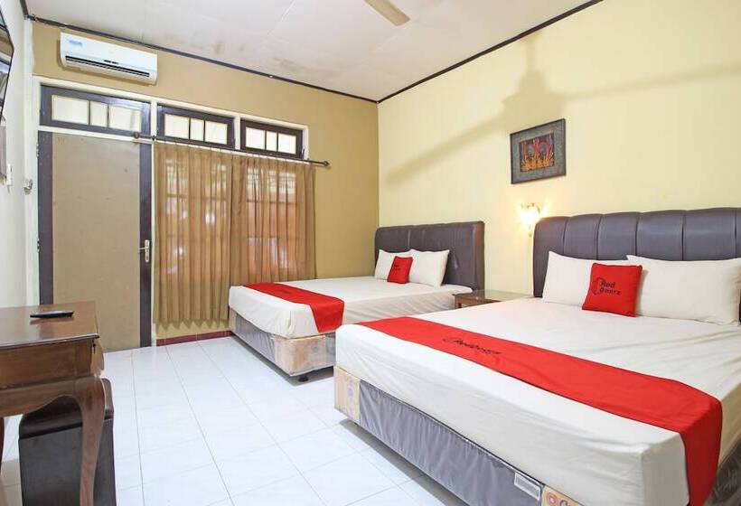 Семейный Номер, Reddoorz Near Pojok Beteng Prawirotaman