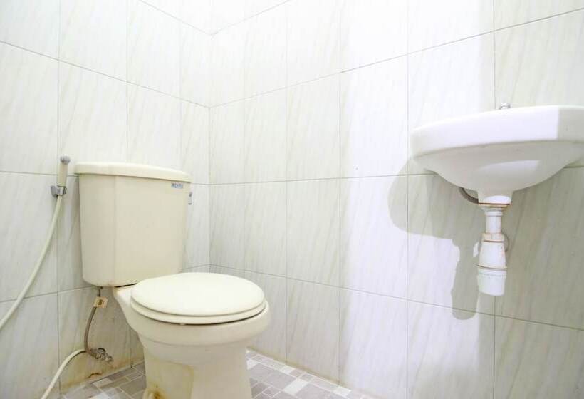 Номер Economy, Reddoorz Near Pojok Beteng Prawirotaman
