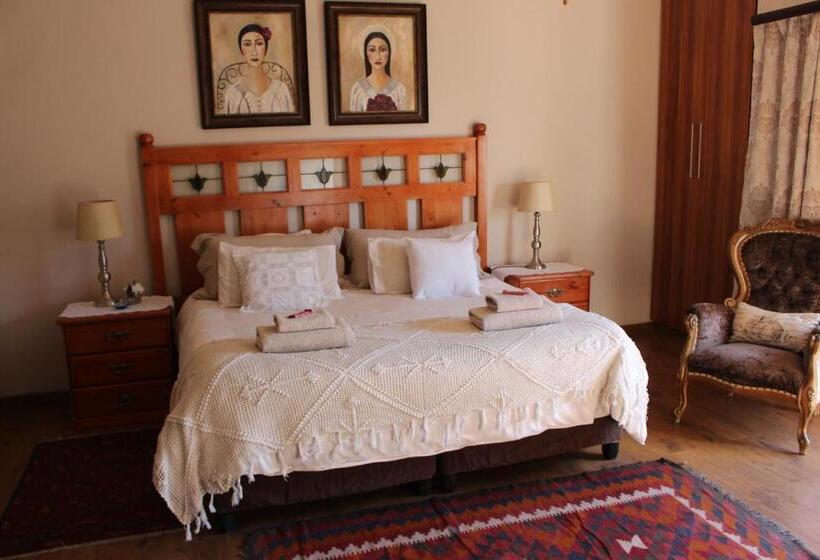Номер Стандарт, Feathers Guest House
