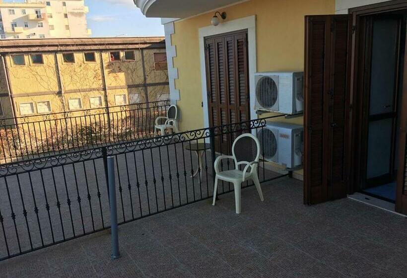 اتاق استاندارد با تخت بزرگ, Traiano Suite