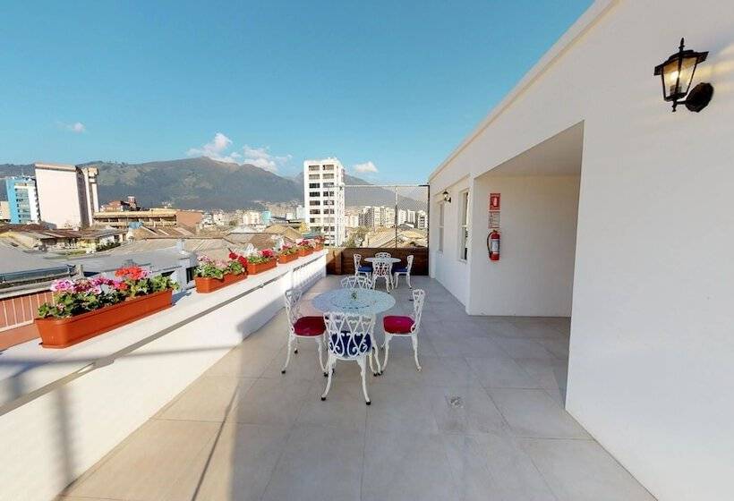 Номер Superior, Gran Mariscal Quito