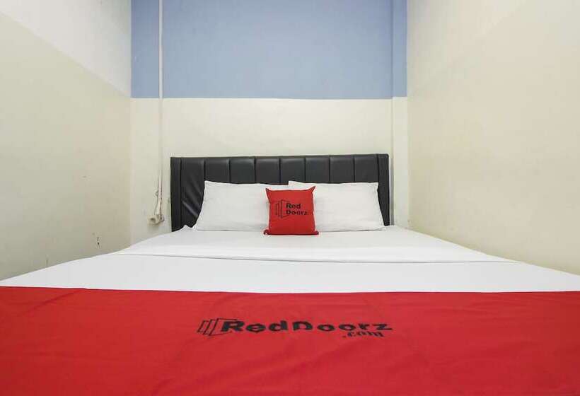 Номер Стандарт, Reddoorz Near Bethesda Manado