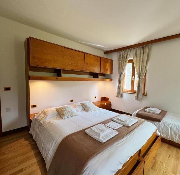 Номер Стандарт Трехместный, Neider Hotel   Alpine Retreat Sauris
