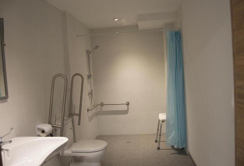 공동 객실, Hostel El Pico De Santillana
