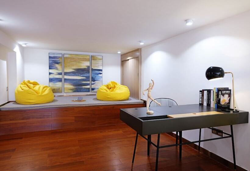 Quarto Dúplex, Royal Star Apartment