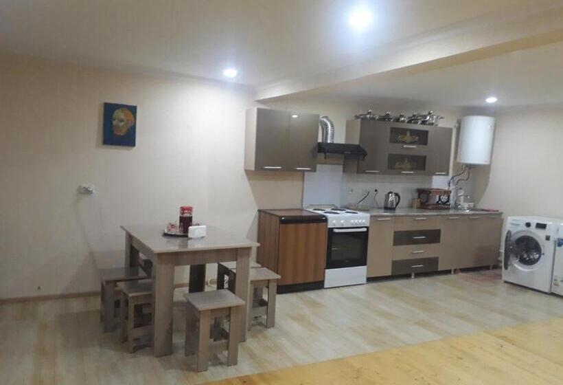 اتاق استاندارد, Guesthouse Robi