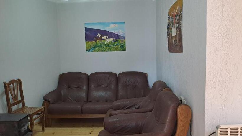 اتاق استاندارد با سرویس بهداشتی مشترک, Guesthouse Robi