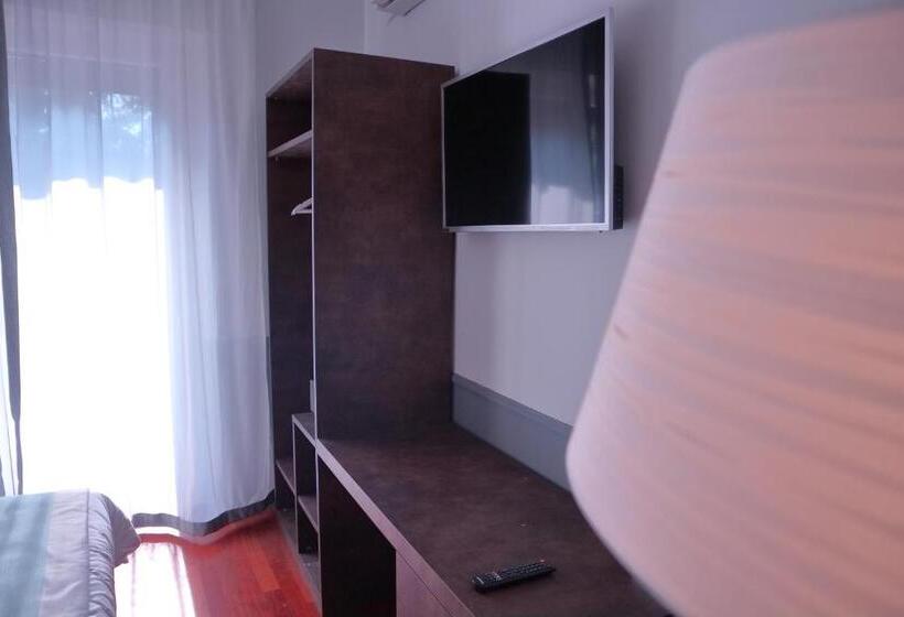 غرفة قياسية, Dimora Dell Arte   Foresteria Lombarda Smart Rent