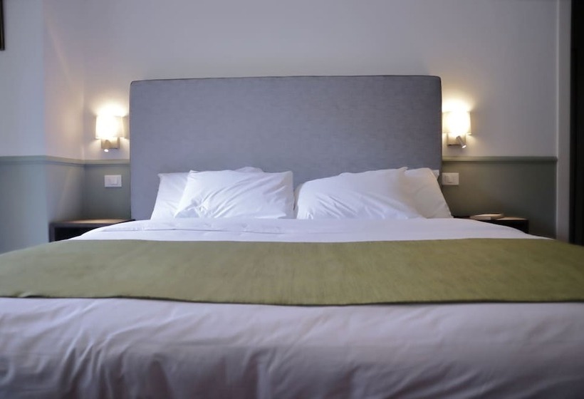 غرفة قياسية مزوَّدة بتراس, Dimora Dell Arte   Foresteria Lombarda Smart Rent