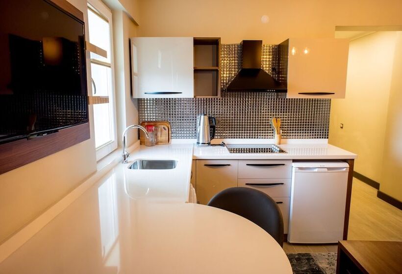 إستوديو ديلوكس, Aforia Thermal Residences