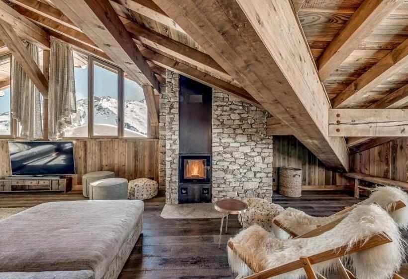 1 Bedroom Penthouse Apartment, Le Refuge De Solaise   2551 M Altitude
