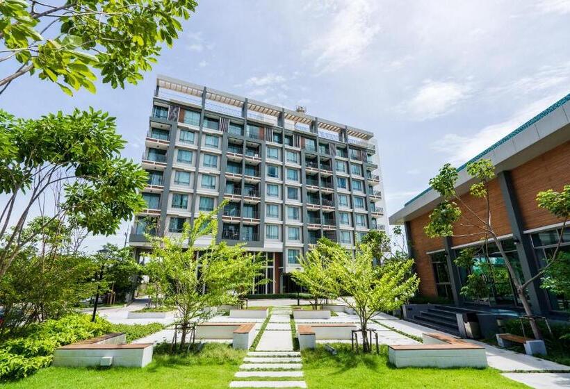 Люкс, Onpa Hotel & Residence Bangsaen