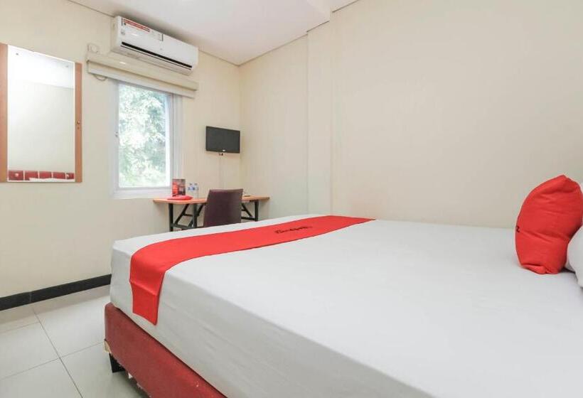 Номер Стандарт, Reddoorz Plus @ Jalan Pemuda Jakarta