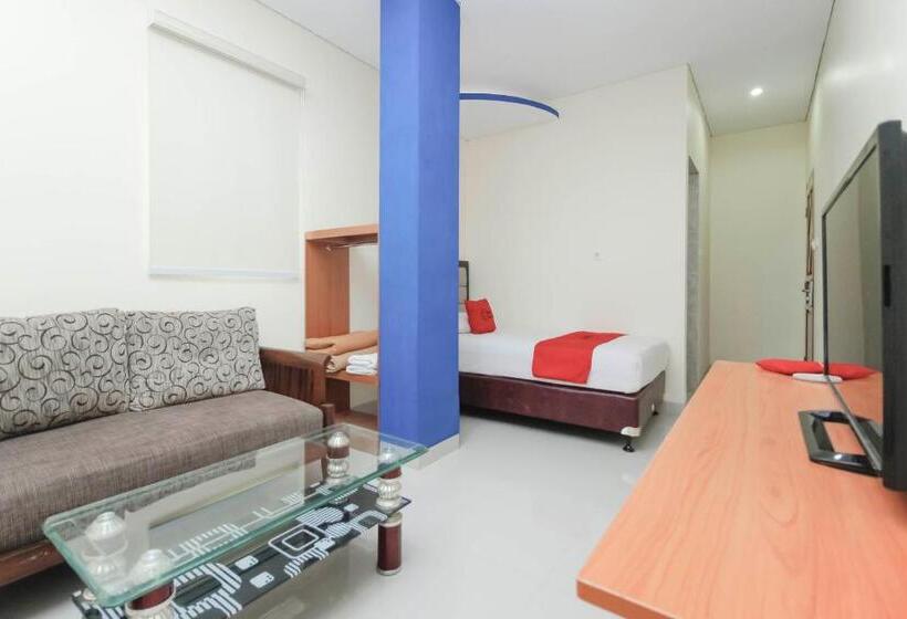 Люкс, Reddoorz Plus @ Jalan Pemuda Jakarta