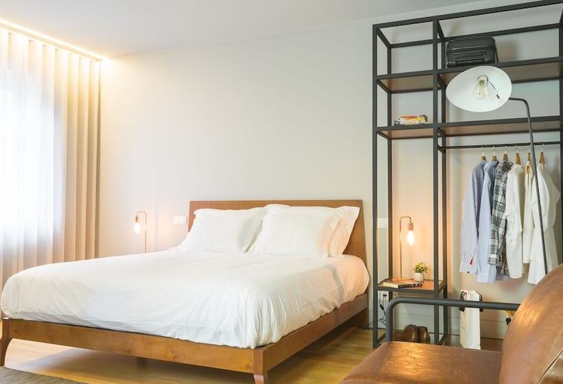 استودیو استاندارد با چشم‌انداز باغ, Braga Heritage Lofts