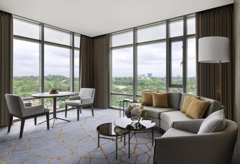 Люкс, Four Seasons Hotel Bengaluru At Embassy One
