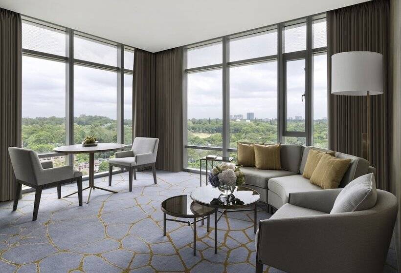 Люкс, Four Seasons Hotel Bengaluru At Embassy One