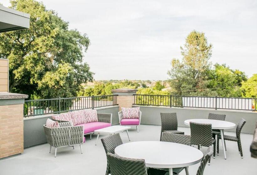Номер Deluxe Кровать Кинг, Siri Downtown  Paso Robles