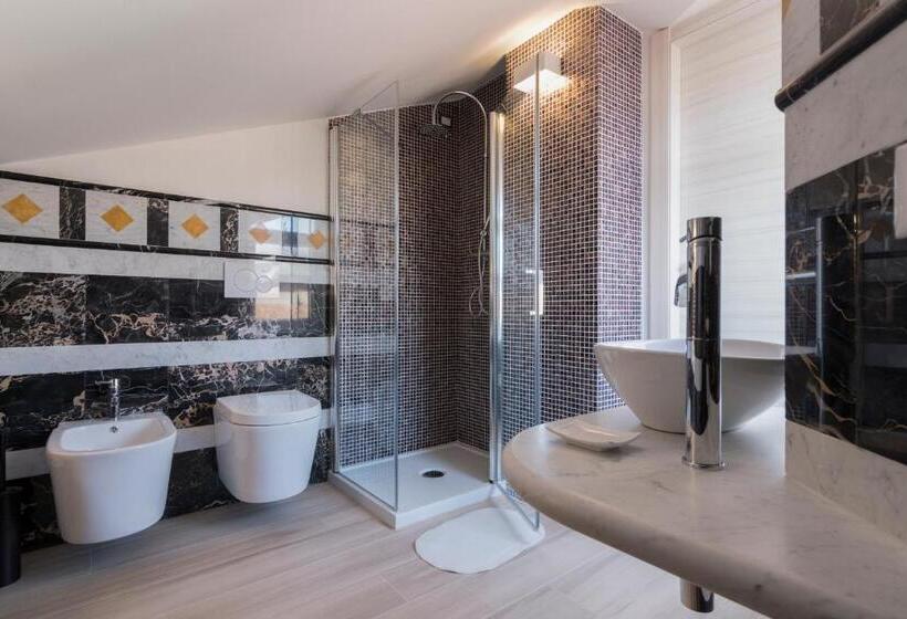 Standard Triple Room with Terrace, Merlo D'oro