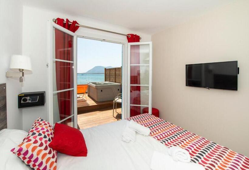 Номер Deluxe Вид на Море, Hôtel George Sand