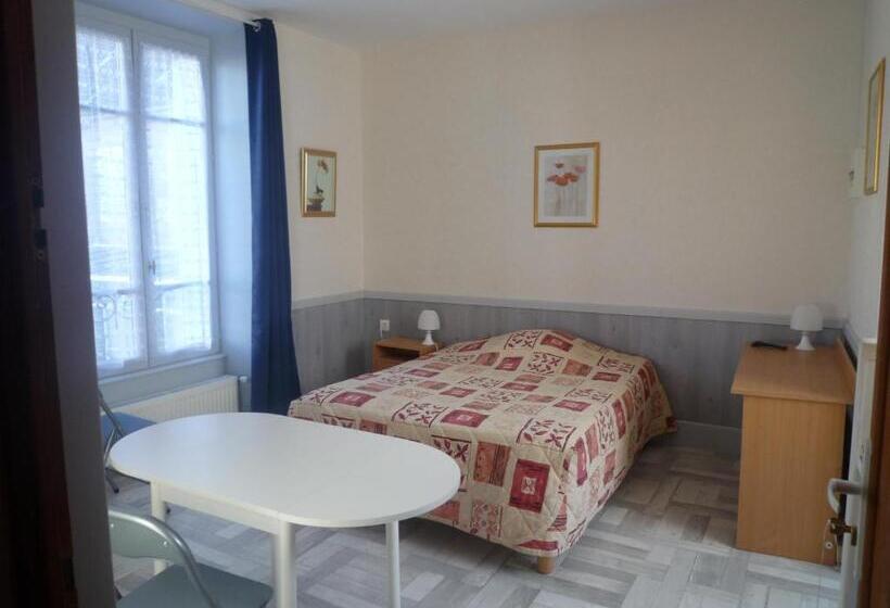 Номер Стандарт, Au Relais Du Parc De Millevaches