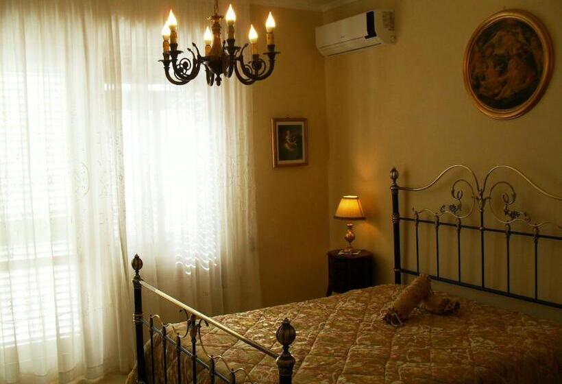 اتاق ساده سه‌ نفره, I 13 Cavalieri Guest House
