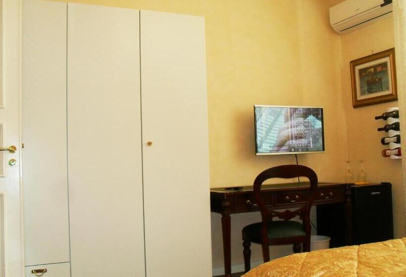 اتاق ساده سه‌ نفره, I 13 Cavalieri Guest House