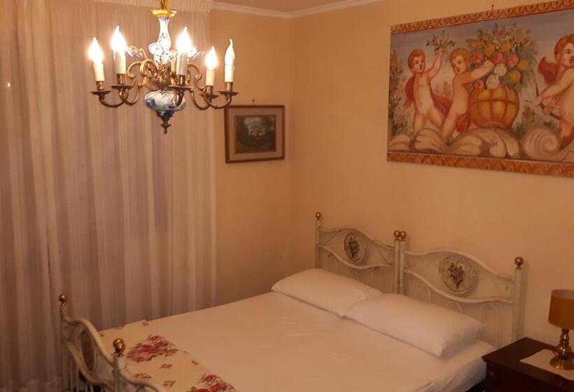 اتاق ساده سه‌ نفره, I 13 Cavalieri Guest House