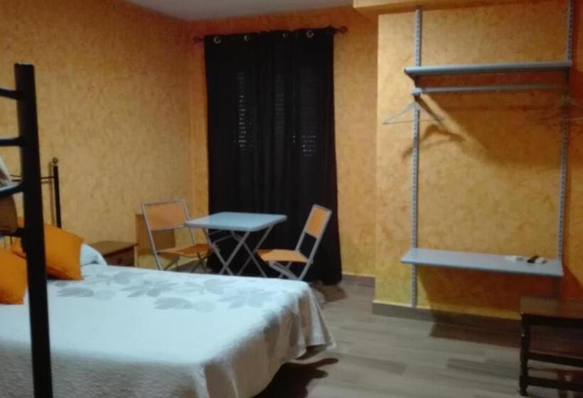패밀리 룸, Hostal La Aldaba