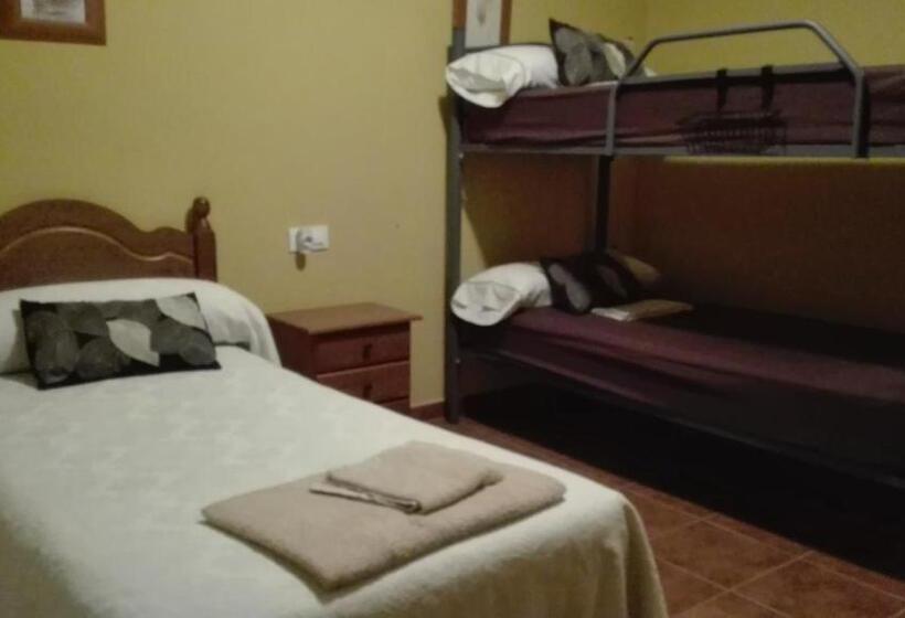 패밀리 룸, Hostal La Aldaba