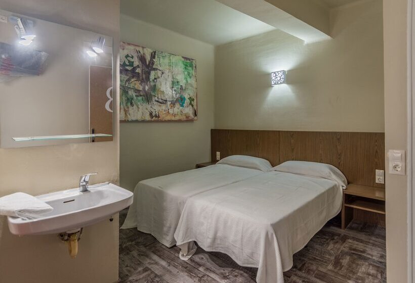 Номер Стандарт Совместная Ванная, Hostal Sant Miquel