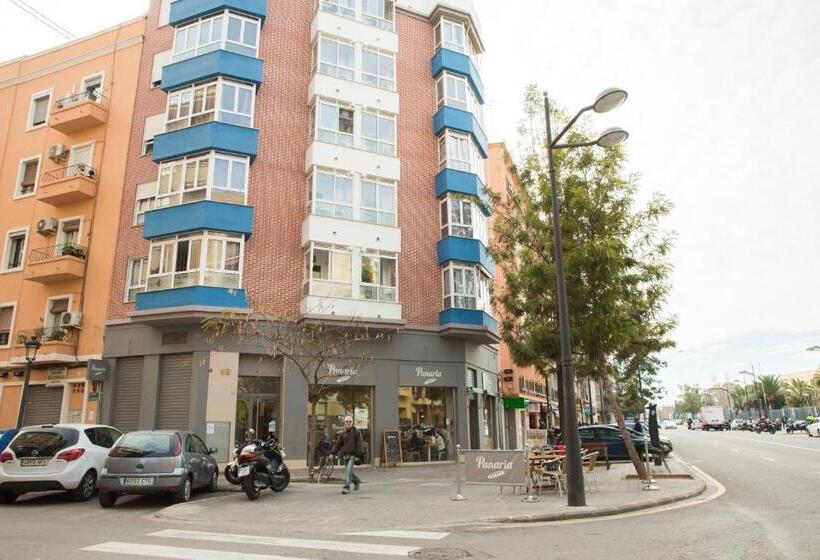 اتاق استاندارد سه نفره, Habitaciones Barra89