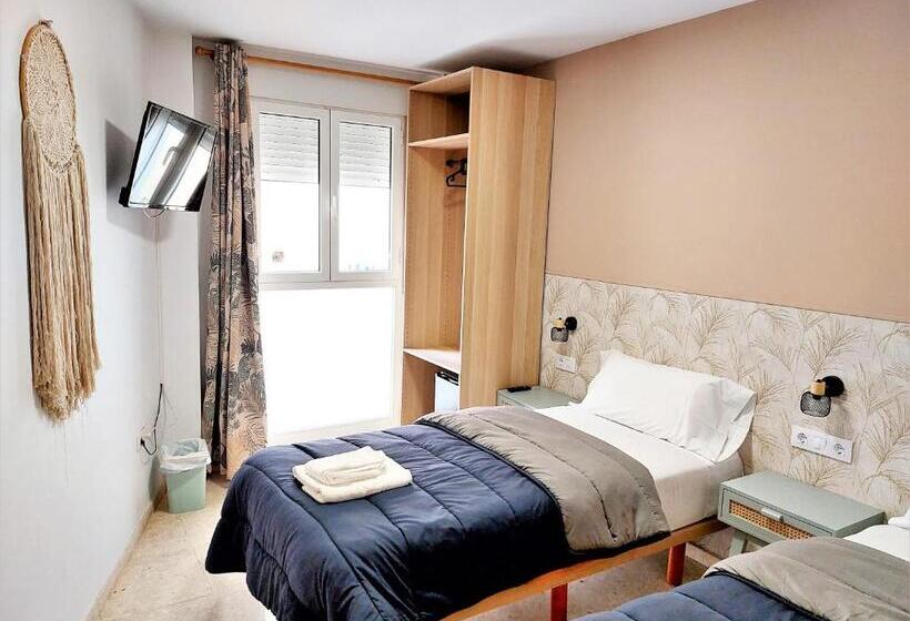 اتاق استاندارد با سرویس بهداشتی مشترک, Habitaciones Barra89