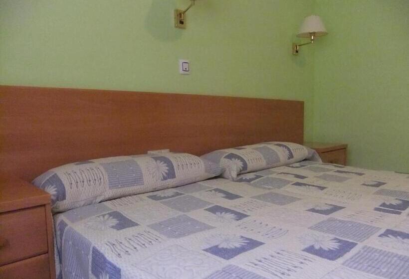 Номер Стандарт, Pensió L'estada