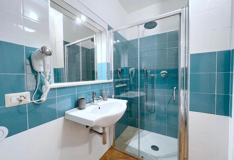 Номер Стандарт с Террасой, Bosa Queen House