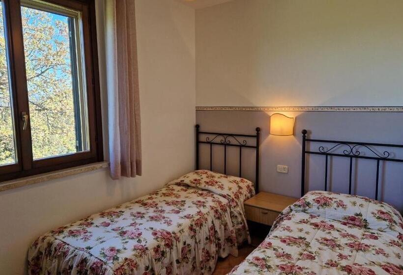 Апартаменты 1 Спальня Вид на Сад, Casa Vacanze Bicchi