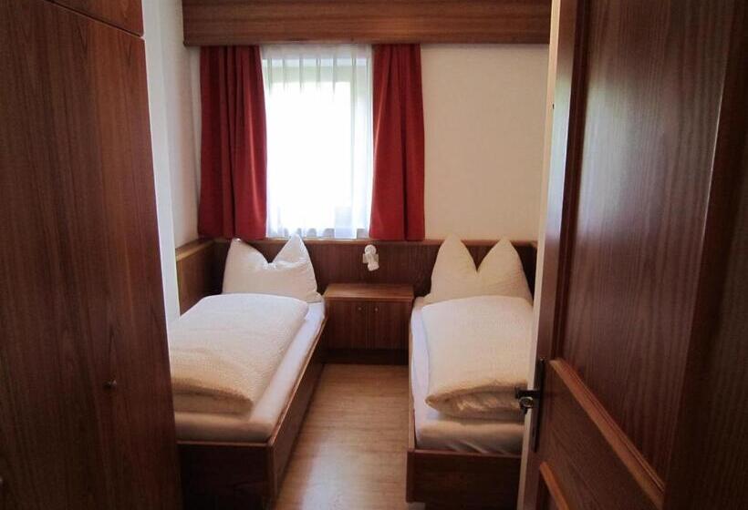 Апартаменты 2 Спальни с Террасой, Aparthotel Garni Haus Hubertus