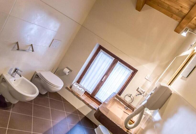 디럭스 룸, Agriturismo E Agricamping Le Nosare
